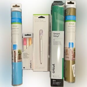Cricut Vinyl and Tools Set